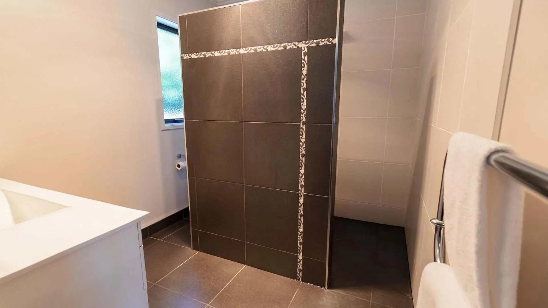 רוטורואה Forest Lakes Luxury 0*,